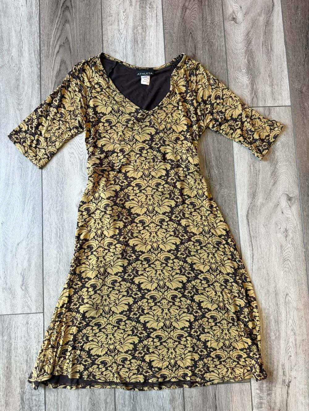 Athleta Damask Print Dress Size M Brown Gold V-Neck Tie Back